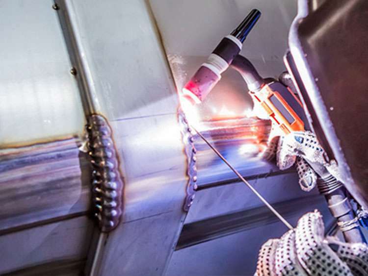 钣金加工中改善焊接技术的五种方法-中山BAT365 - BAT365官方网站(中国)有限公司